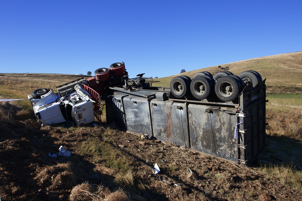 Jackknifing: Common Cause of Truck Accidents